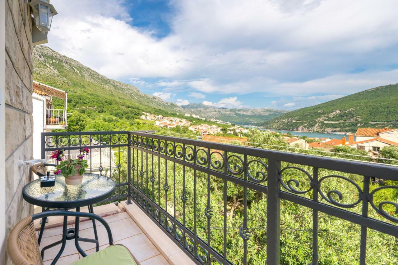 Tranquility And Nature In 4 Bedroom With Sea View Mokošica Exteriér fotografie